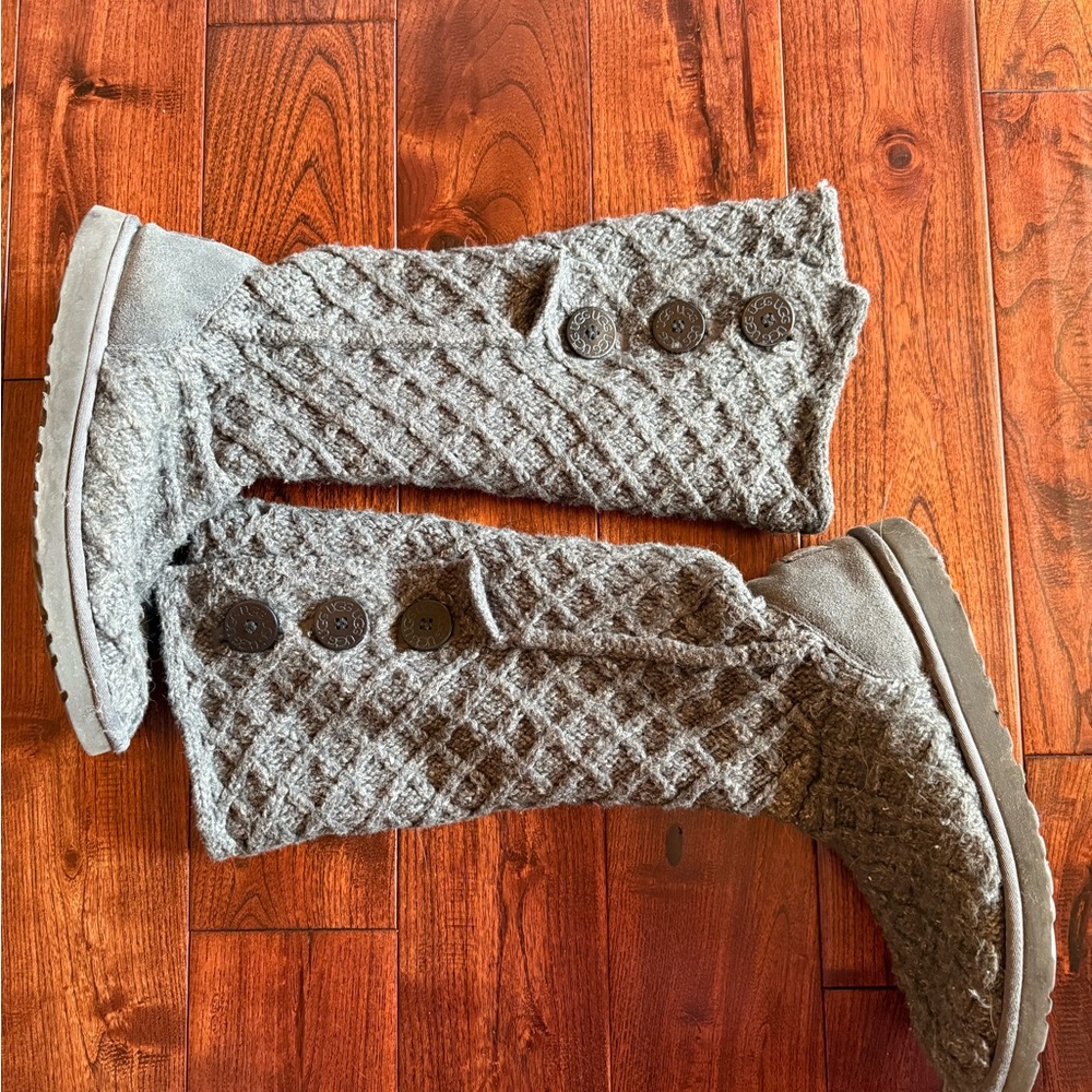 Ugg sweater-knit Bailey Button boots
